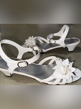 Balleto White Floral T-Strap adjustable heel sandals dress shoes